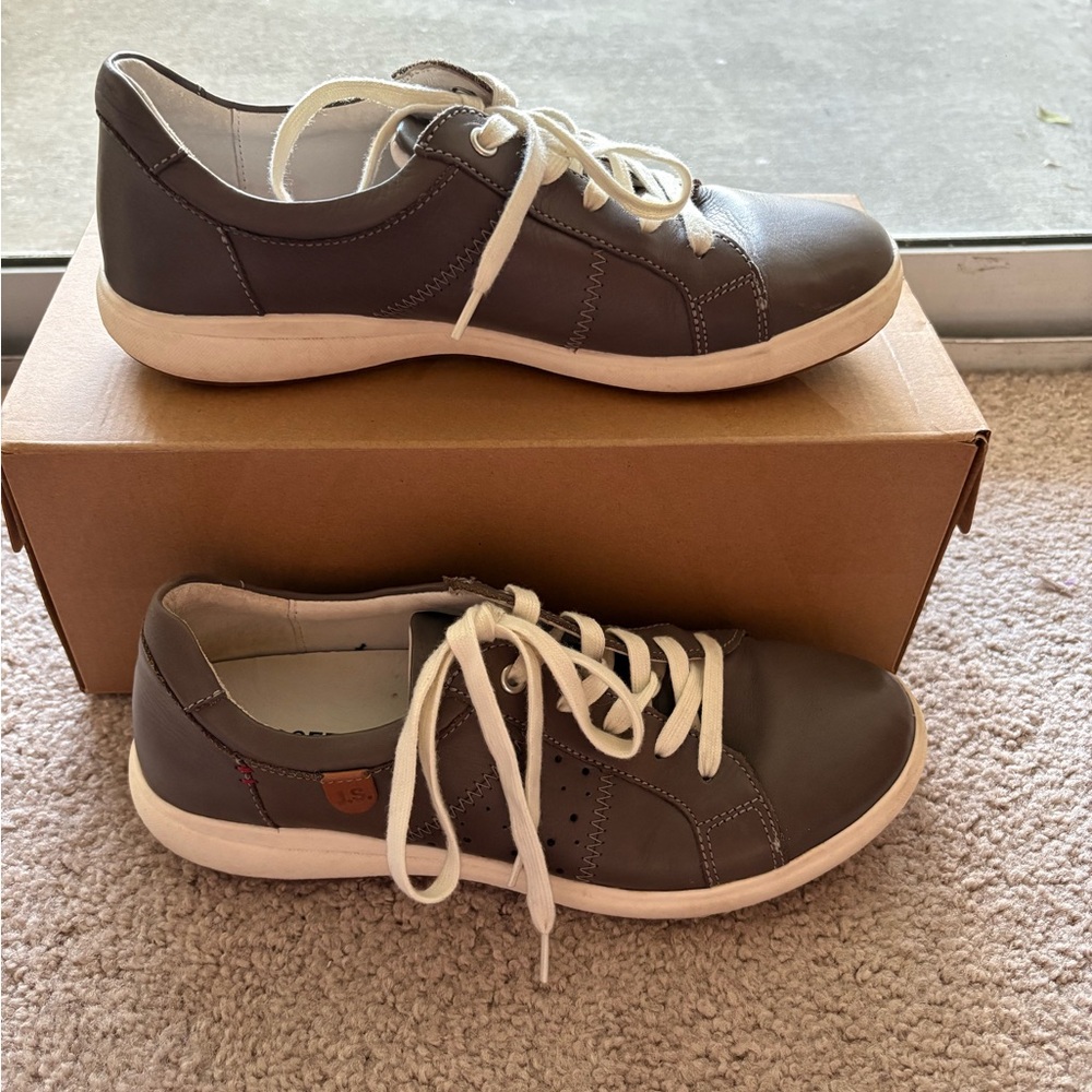 Josef Seibel Gray Leather Sneaker